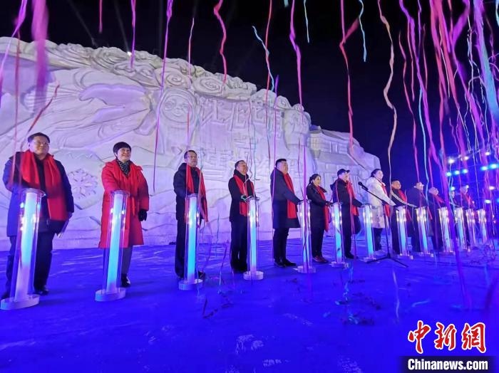 啟動(dòng)儀式現(xiàn)場(chǎng)。　趙桂華 攝