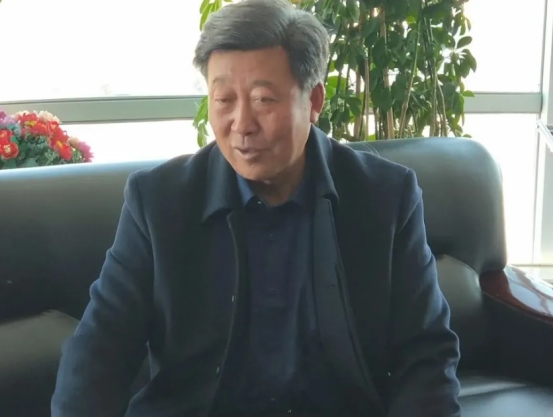 世界地球日，不忘治沙人1694.png