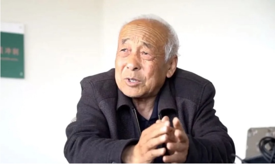 世界地球日，不忘治沙人1782.png