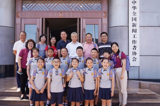 文縣東壩童聲合唱團(tuán)的孩子們?cè)谥袊?guó)記協(xié)。