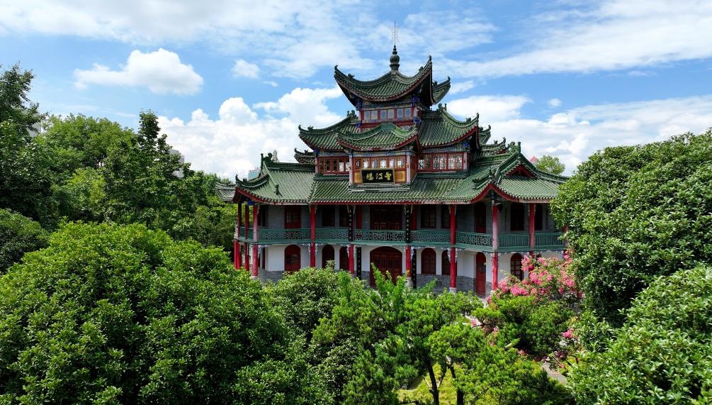 近日拍攝的陜西省漢中市博物館望江樓。新華社記者 劉瀟 攝
