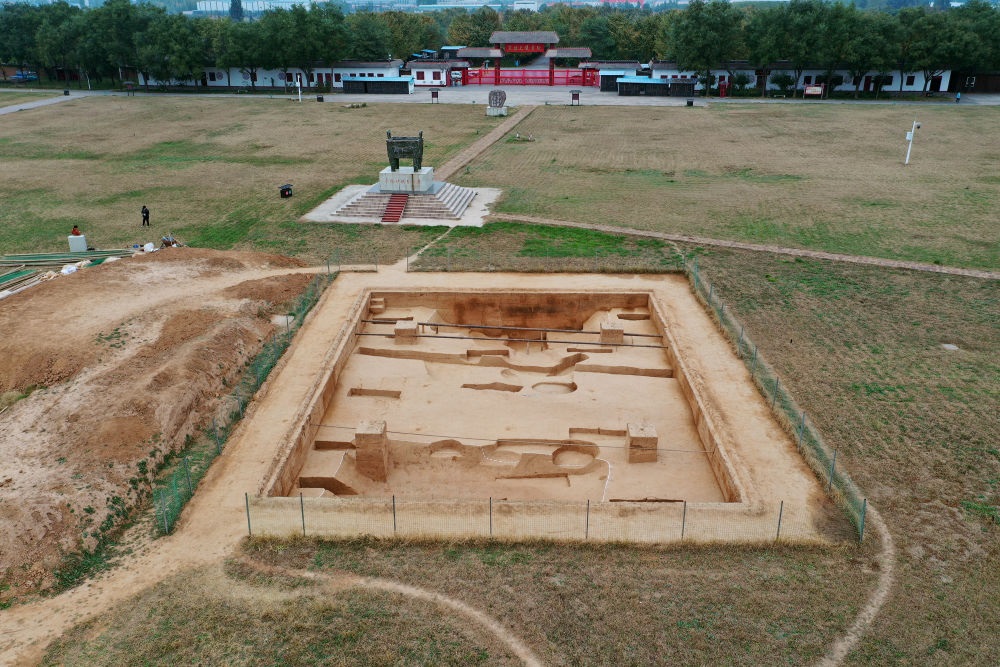 2022年河南安陽(yáng)市殷墟商王陵區(qū)第三地點(diǎn)發(fā)掘現(xiàn)場(chǎng)（資料照片）。新華社發(fā)