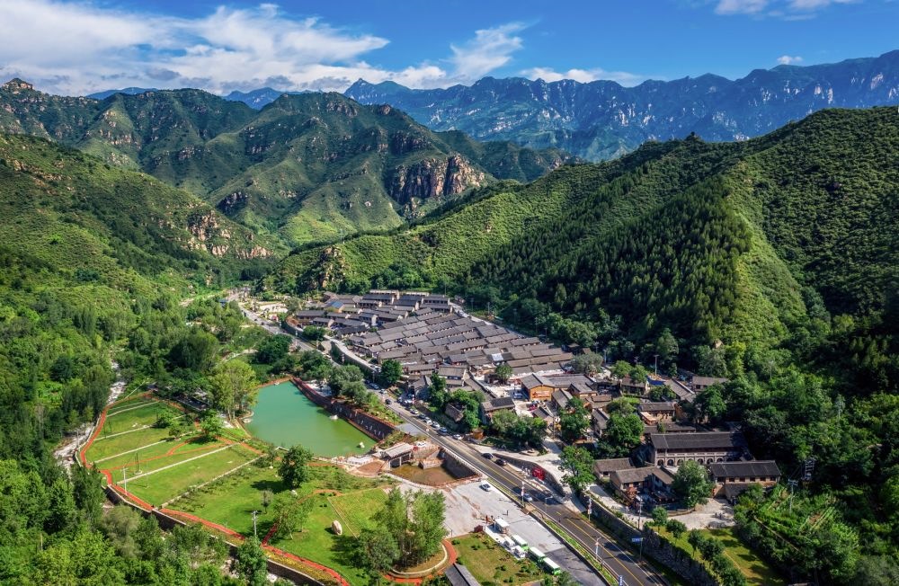 這是2021年7月23日拍攝的河北省阜平縣駱駝灣村景色（無人機照片）。新華社記者 朱旭東 攝