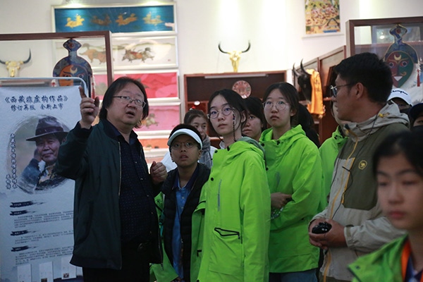 2023年“我們共同追逐夢想”——京藏青少年拉薩采風(fēng)交流活動(dòng)。