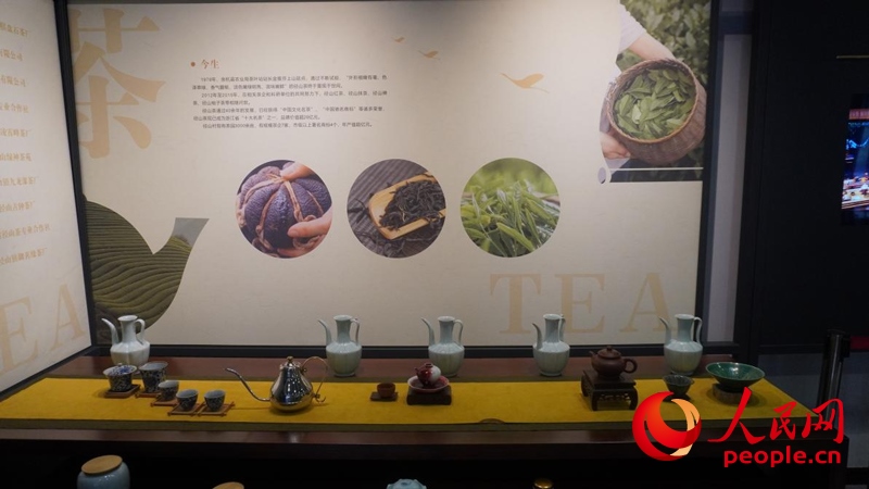 余杭區(qū)徑山鎮(zhèn)徑山村鄉(xiāng)村客廳的文創(chuàng)館。人民網(wǎng)肖聰聰攝