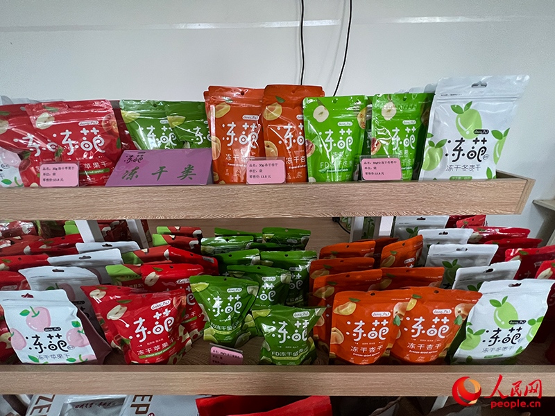 各種凍干食品。人民網(wǎng)記者 常雪梅攝