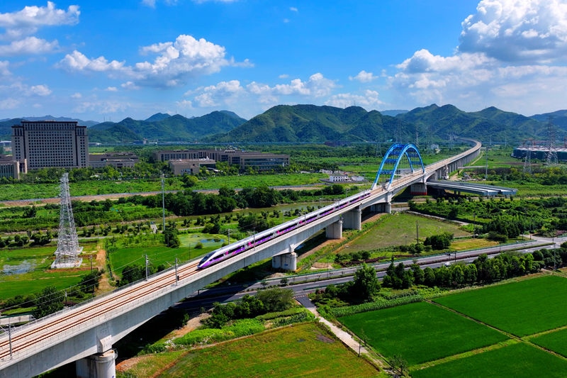 復興號亞運智能動車組列車。上海鐵路局融媒體中心供圖