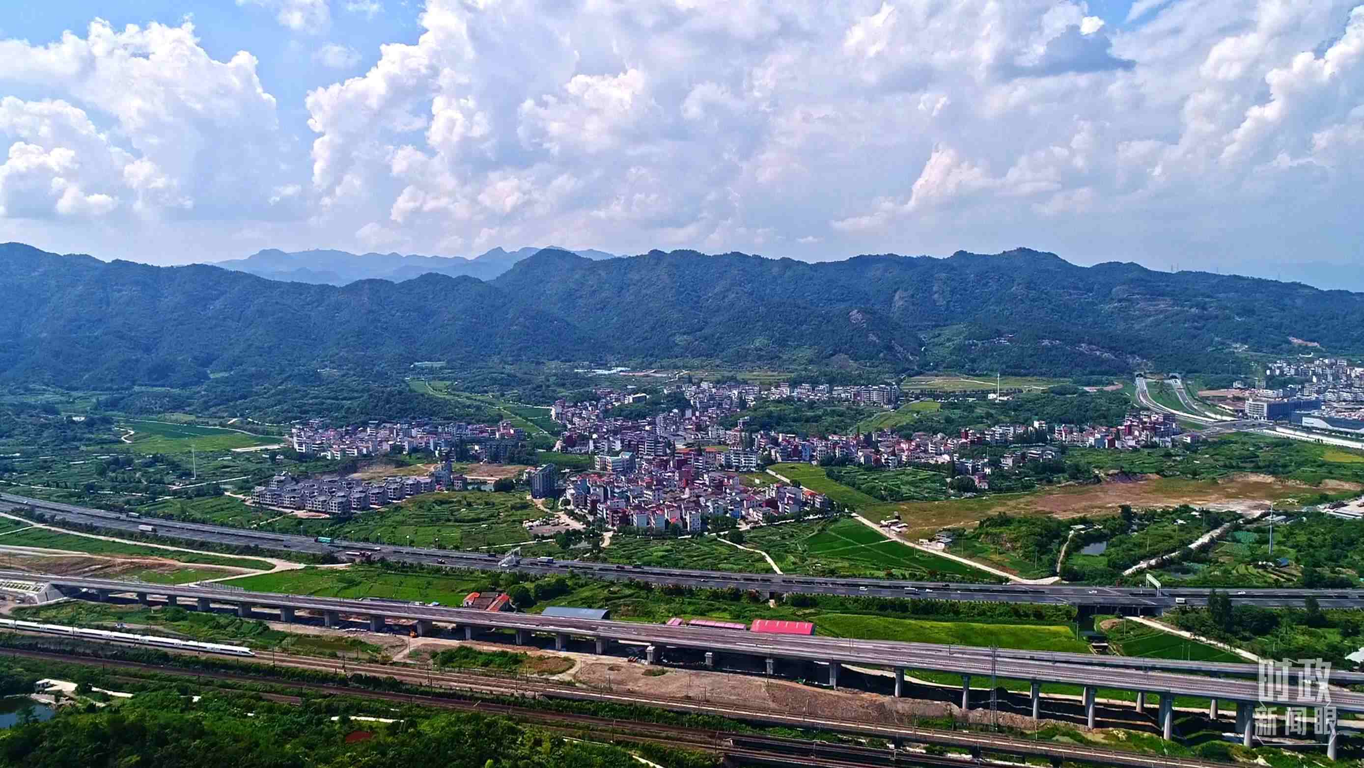△李祖村航拍。（總臺央視記者范凱拍攝）