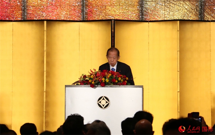 日中友好議員聯(lián)盟會(huì)長二階俊博發(fā)表致辭。人民網(wǎng) 許可攝