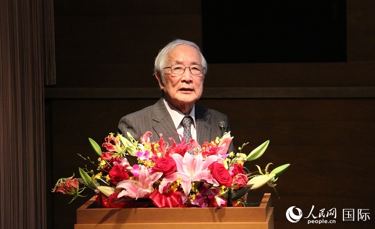 日中科學(xué)技術(shù)交流協(xié)會(huì)會(huì)長(zhǎng)山脅道夫致辭。人民網(wǎng) 許可攝