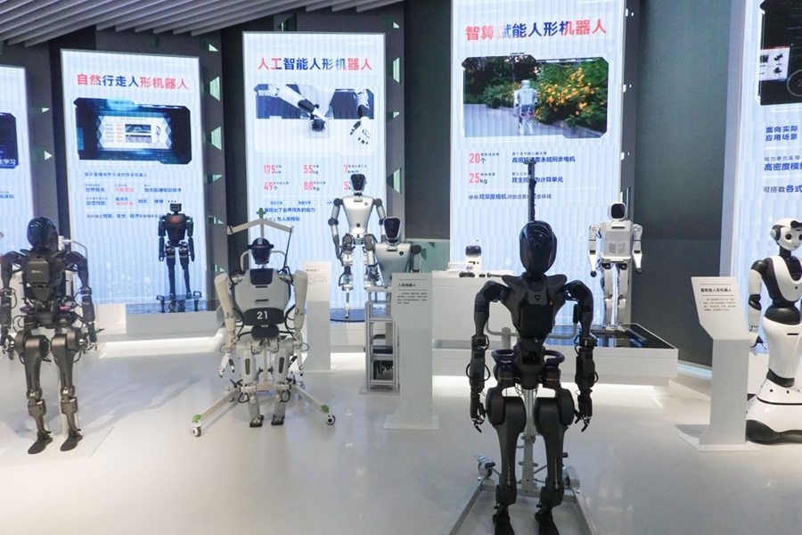 上?？萍紕?chuàng)新成果展（2023年11月28日攝）。