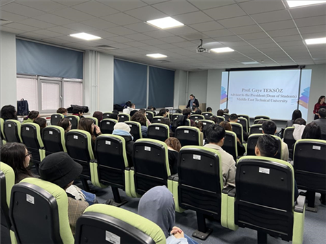 現(xiàn)場宣講中企。主辦方供圖