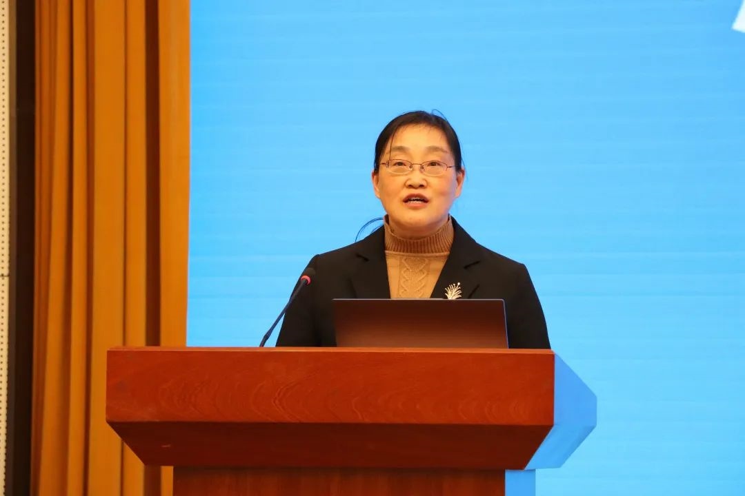 浙江省社會(huì)科學(xué)界聯(lián)合會(huì)黨組成員、秘書(shū)長(zhǎng)劉東致辭。主辦方供圖