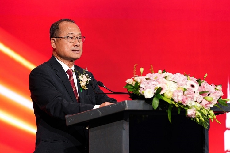 第十四屆全國政協(xié)常委、香港中華總商會會長蔡冠深致辭。阿聯(lián)酋中華工商總會供圖