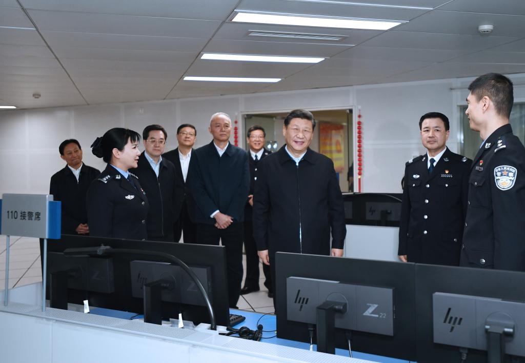 2019年2月1日上午，習(xí)近平總書(shū)記在北京市公安局看望慰問(wèn)公安民警，并向全國(guó)廣大公安民警拜年。新華社記者 謝環(huán)馳 攝