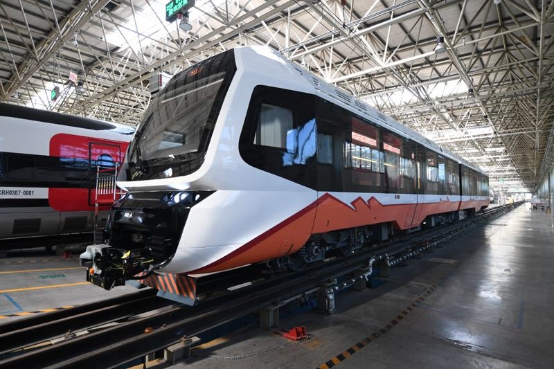 △2023年6月6日，中國中車出口阿根廷新能源輕軌車輛首列車在中車唐山公司下線。