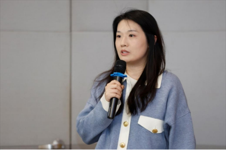 人民在線產(chǎn)品研發(fā)部主任、人民版權(quán)負責人劉曉曈發(fā)言