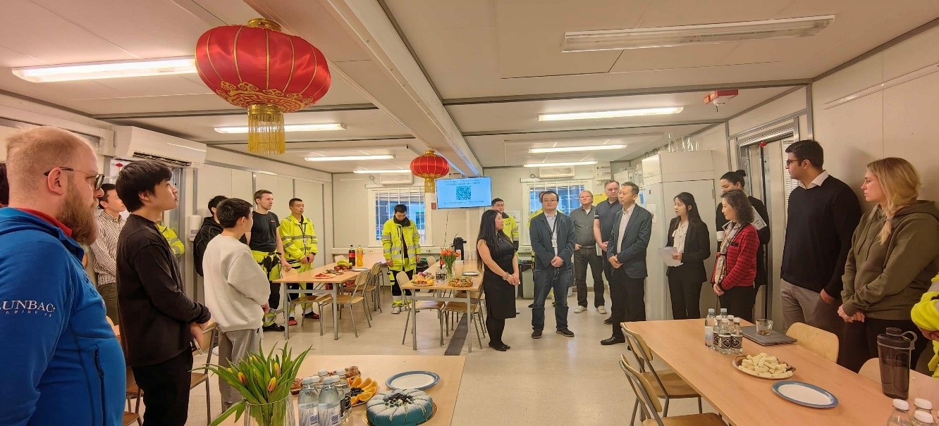 中國駐瑞典大使崔愛民走訪中鐵隧道局集團(tuán)瑞典工程公司。中國駐瑞典大使館供圖
