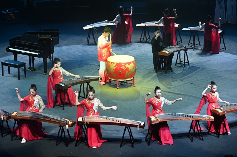 2024年1月21日，廣州，“第二屆粵港澳大灣區(qū)青少年音樂周”頒獎典禮在融創(chuàng)廣州大劇院舉行。