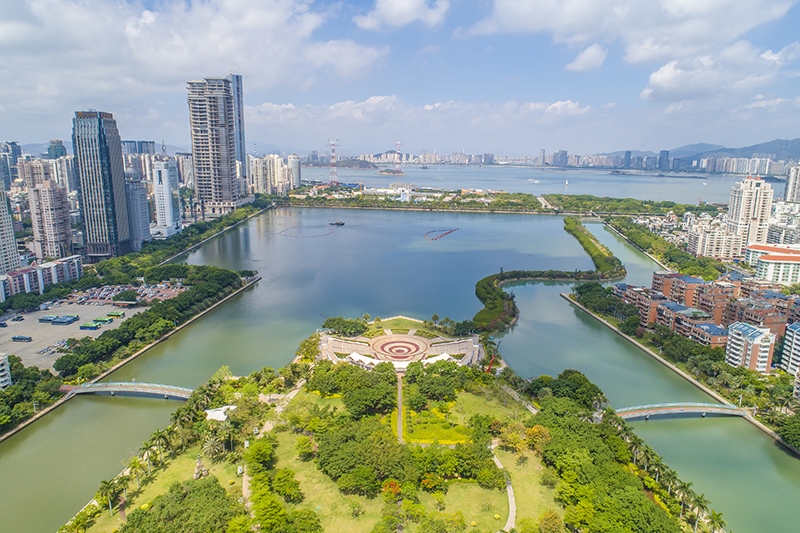 2021年5月15日，廈門，航拍筼筜湖，景色優(yōu)美。
