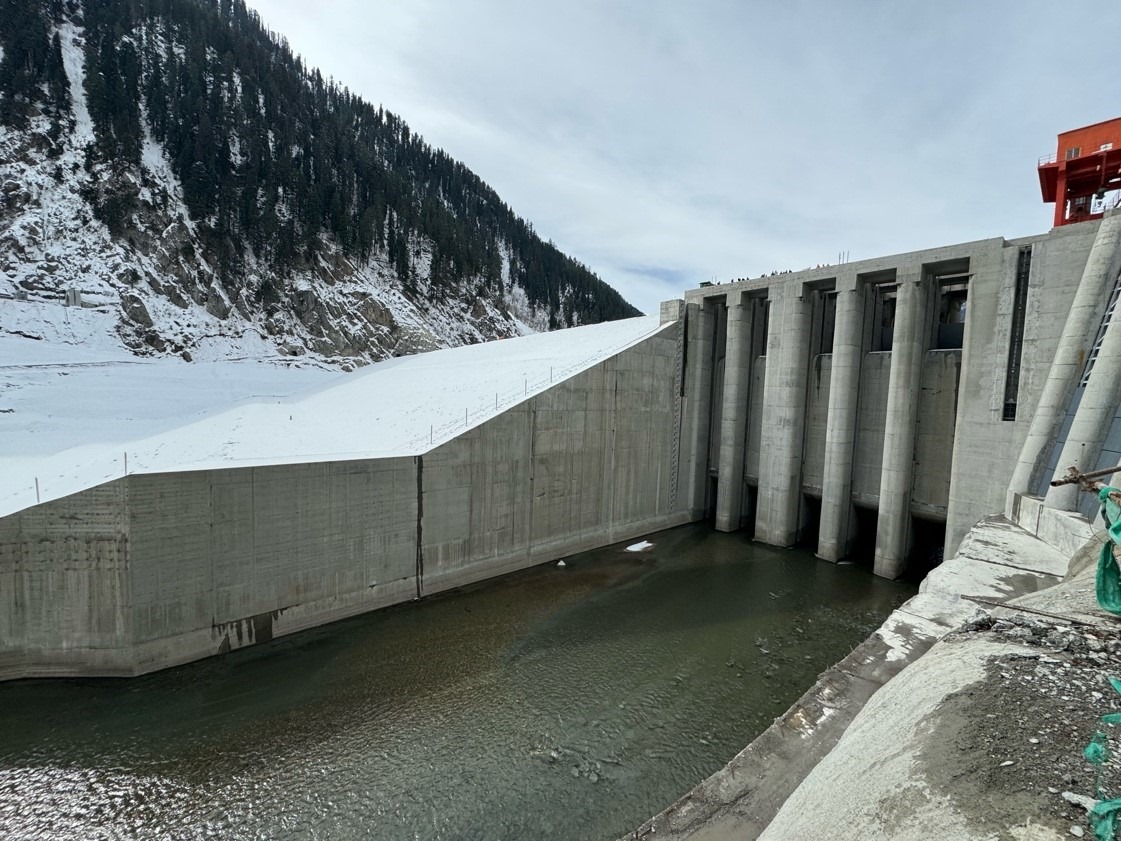 2月28日攝于蘇吉吉納里水電站溢洪道。中國(guó)能建葛洲壩集團(tuán)供圖
