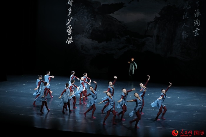 《詩憶東坡》美國巡演將持續(xù)2周，在華盛頓、紐約進行共計8場演出。人民網(wǎng)記者 李志偉攝