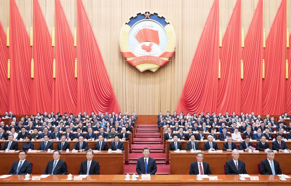 3月10日上午，中國人民政治協(xié)商會議第十四屆全國委員會第二次會議在北京人民大會堂閉幕。這是習近平、李強、趙樂際、蔡奇、丁薛祥、李希、韓正在主席臺就座。王滬寧主持閉幕會。