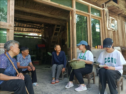 △ 2022年7月，華中師范大學生命科學學院鄉(xiāng)村振興之旅暑期實踐隊赴湖北省恩施市宣恩縣長潭河侗族鄉(xiāng)開展“生態(tài)文明助力鄉(xiāng)村振興”暑期社會實踐活動。