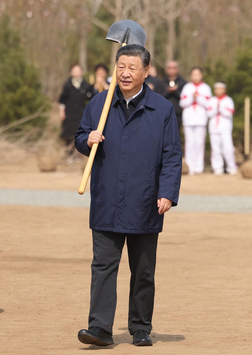 △2024年4月3日，習(xí)近平總書(shū)記來(lái)到北京市通州區(qū)潞城鎮(zhèn)參加首都義務(wù)植樹(shù)活動(dòng)。