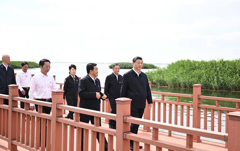 △2023年6月5日，習(xí)近平總書記在烏梁素?？疾?。