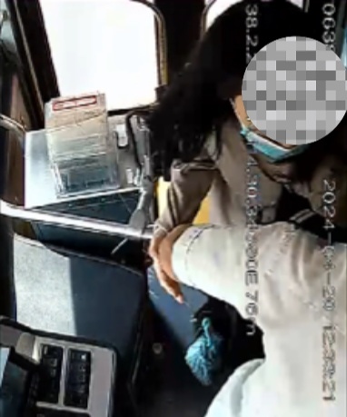 公交車上他一聲大吼！魏杰，好樣的！