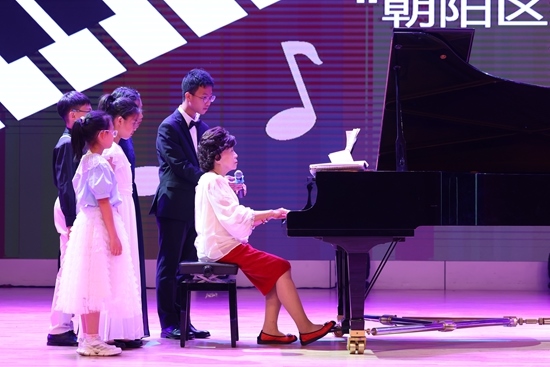 鮑蕙蕎擔(dān)任指導(dǎo)。通過專家的點(diǎn)評