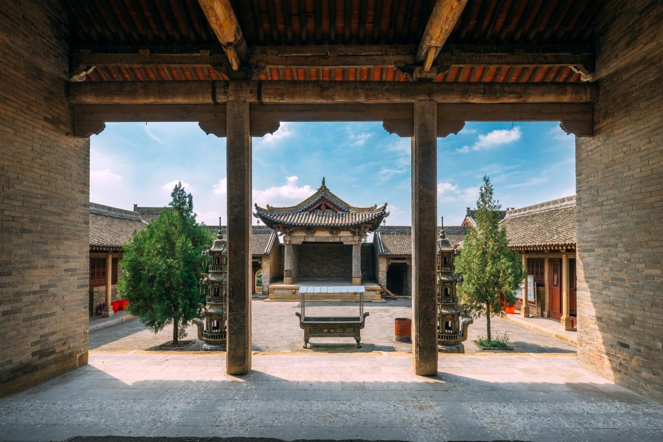 高平市王報(bào)村二郎廟金代戲臺(tái)。蘇唐詩攝