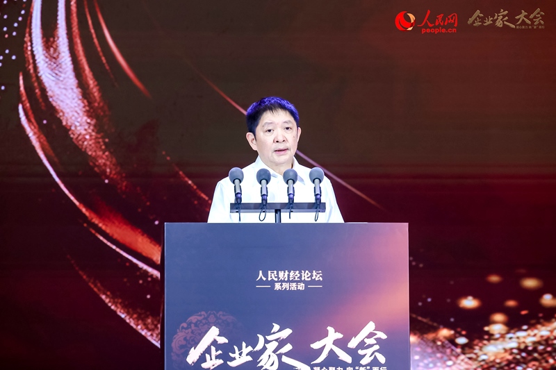 冠達控股集團董事局主席彭建虎。人民網(wǎng)記者 孫博洋攝