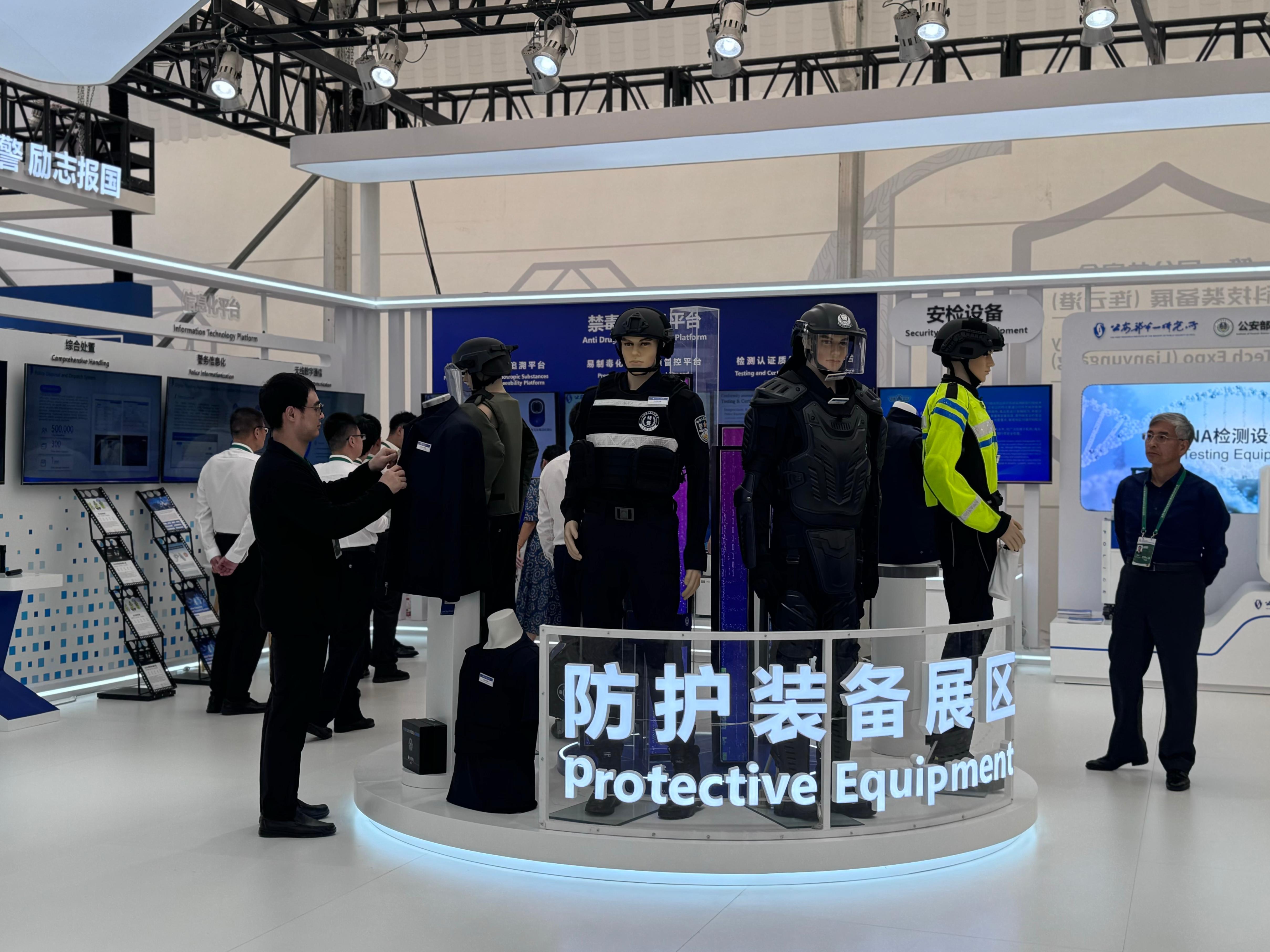 公共安全科技裝備展（連云港）現(xiàn)場(chǎng)。人民網(wǎng)記者 郝萍攝