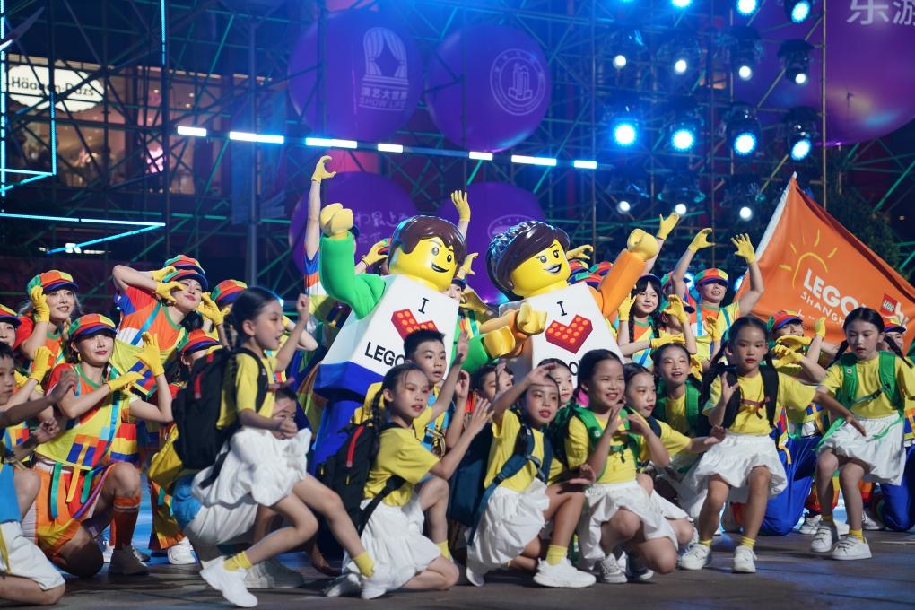 9月14日晚，演員在上海旅游節(jié)開幕式上表演。新華社發(fā)（陳浩明 攝）