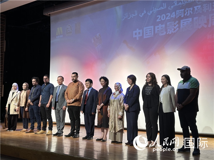 中阿兩國官員、電影行業(yè)從業(yè)者、媒體代表等出席開幕式 郝瑞敏攝