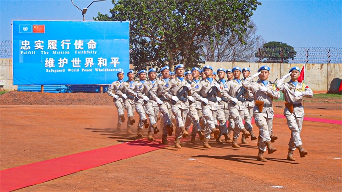 分列式接受各國來賓檢閱。王軍杰攝