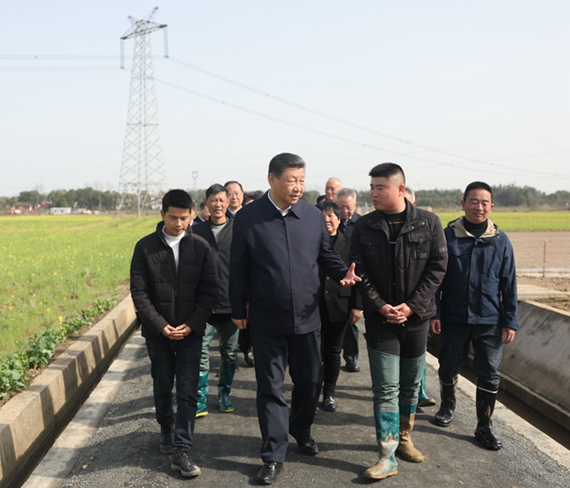 2024年3月19日，習(xí)近平總書(shū)記在湖南常德港中坪村考察。