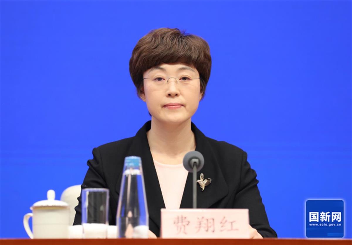 司法部新聞發(fā)言人、法治宣傳中心主任費(fèi)翔紅。圖片來(lái)源：國(guó)新網(wǎng)